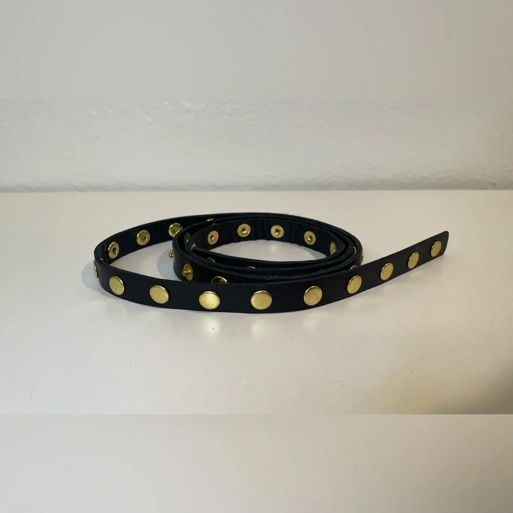 JEUN BANG Women’s Black Slim Belt with‎ Gold Studs